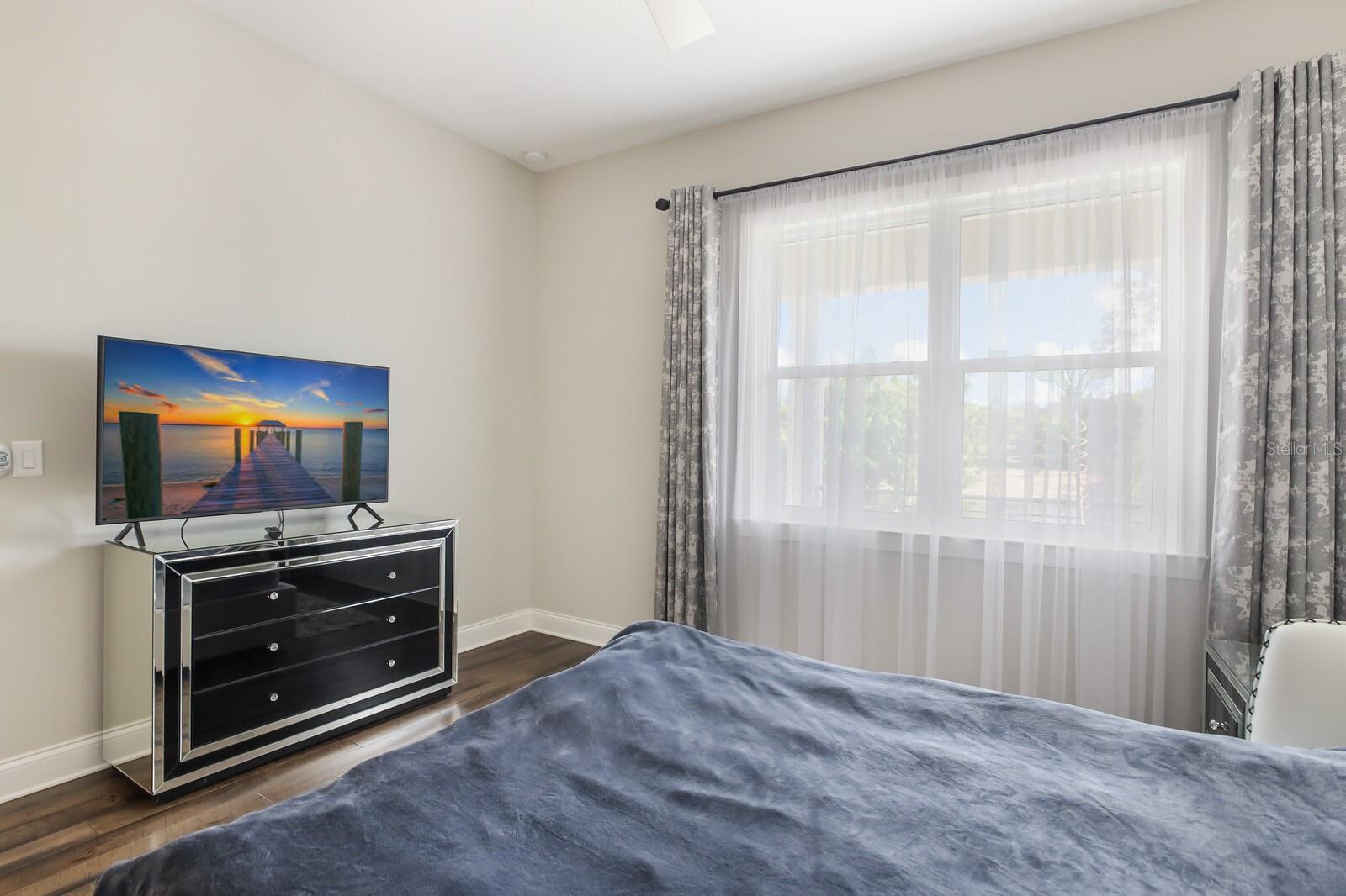 Image 15 of 31 For 412 Pameto Road