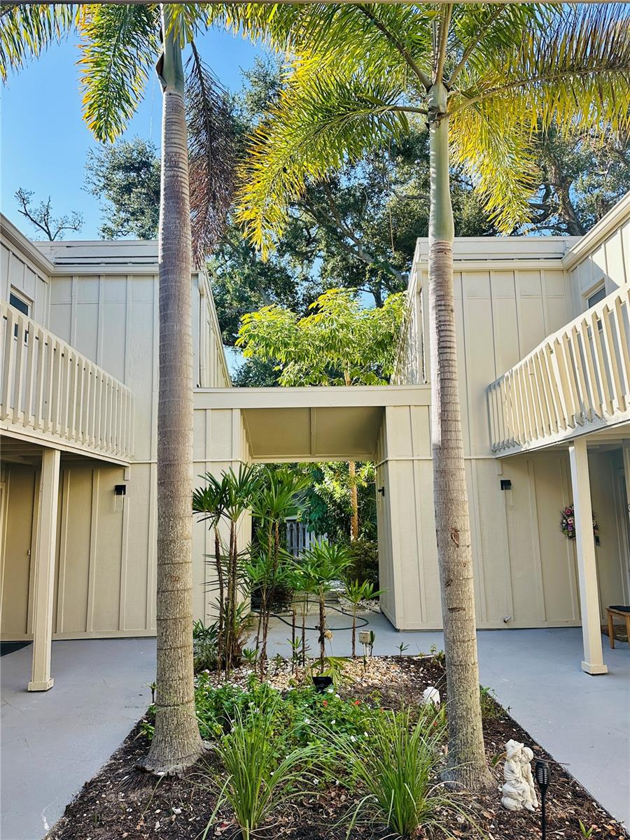 Details for 2208 Bahia Vista Street F1, SARASOTA, FL 34239