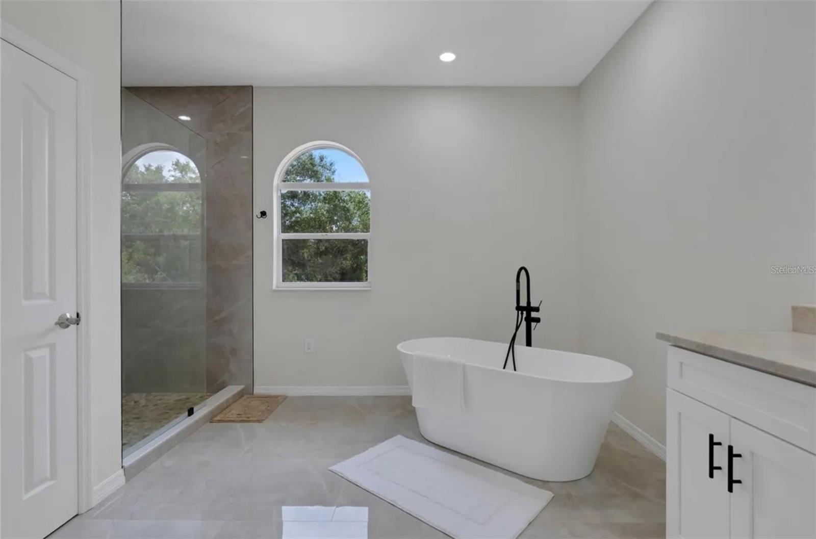 Image 44 of 65 For 3005 Desoto Rd Desoto Road