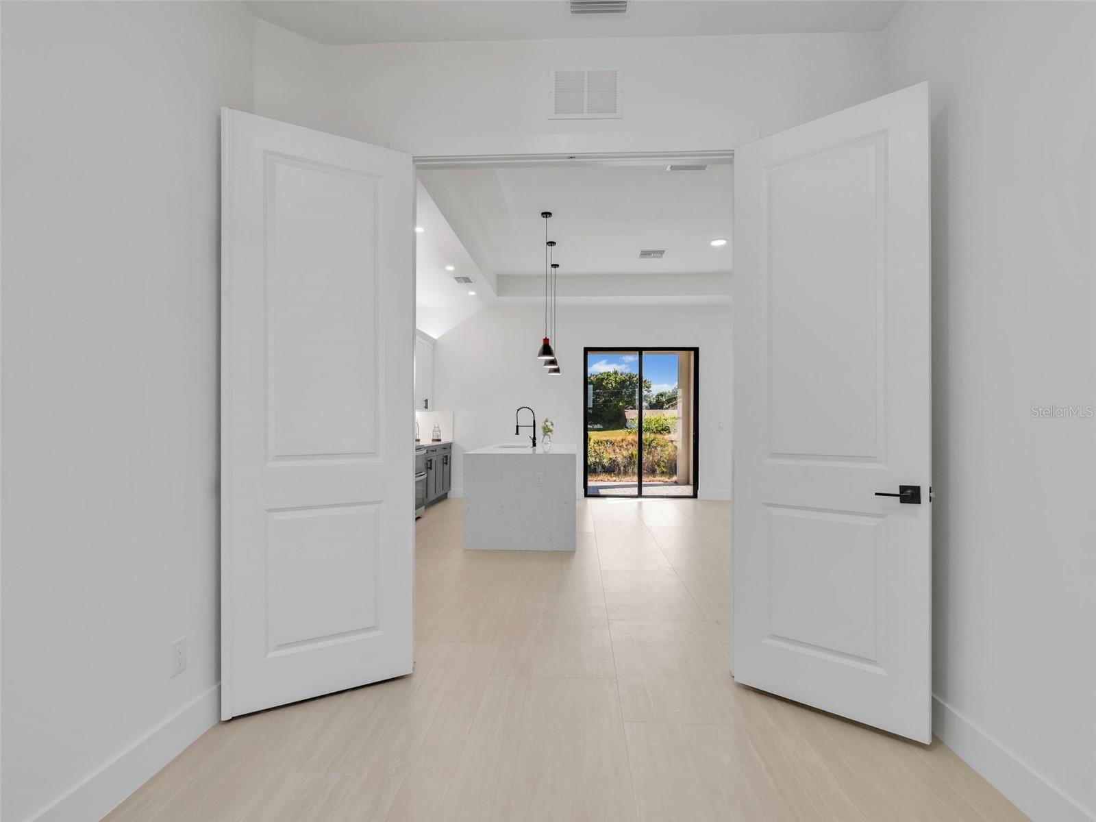 Image 16 of 38 For 1723 7th Avenue