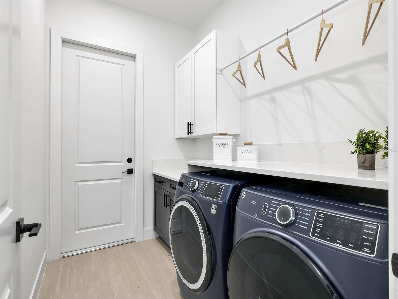 Image 18 of 38 For 1723 7th Avenue