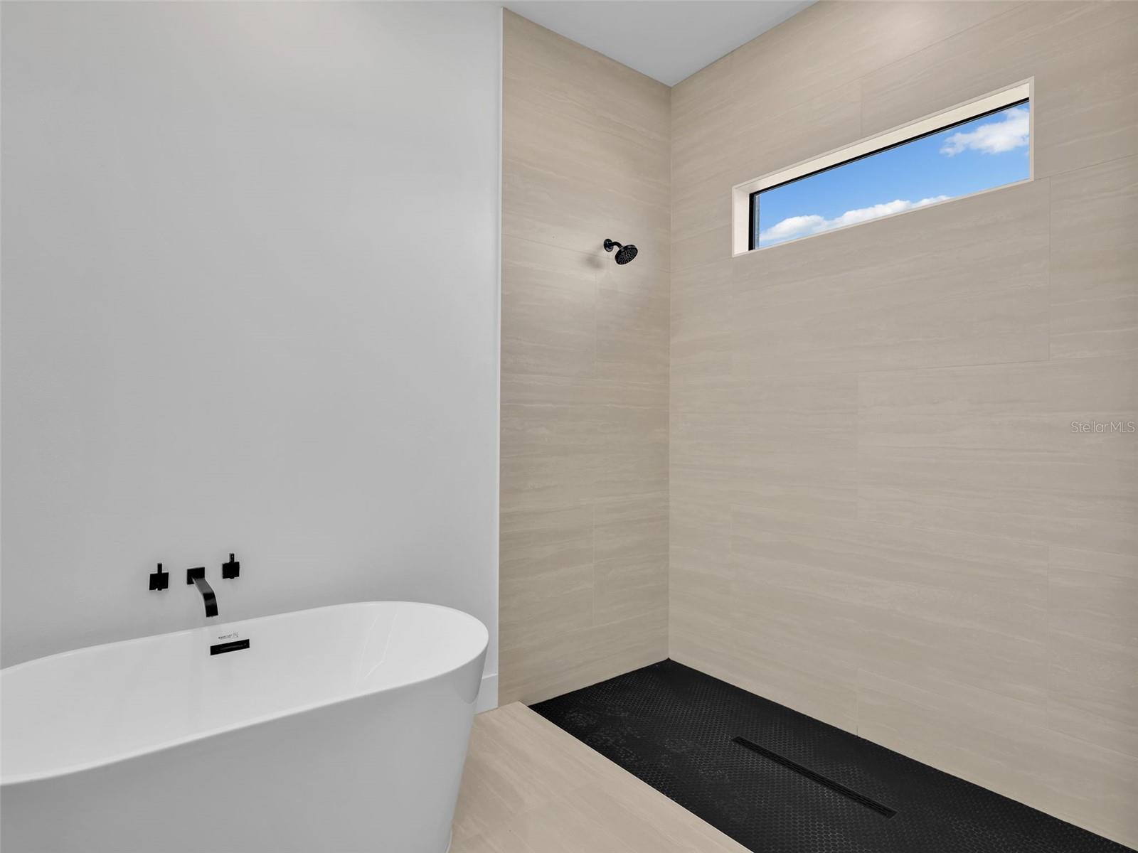 Image 22 of 38 For 1723 7th Avenue