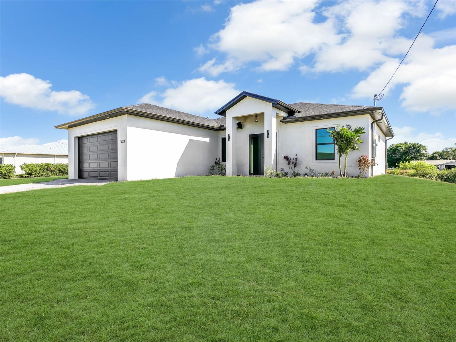 Image 34 of 38 For 1723 7th Avenue