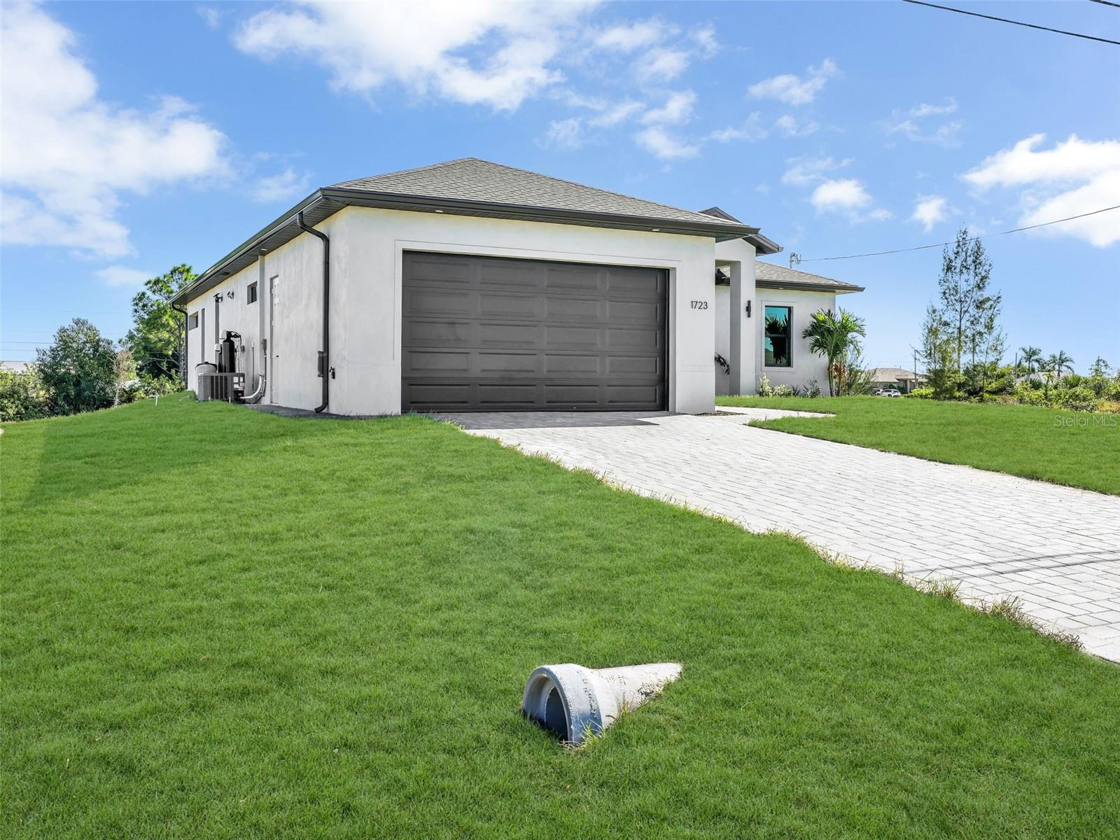 Image 35 of 38 For 1723 7th Avenue