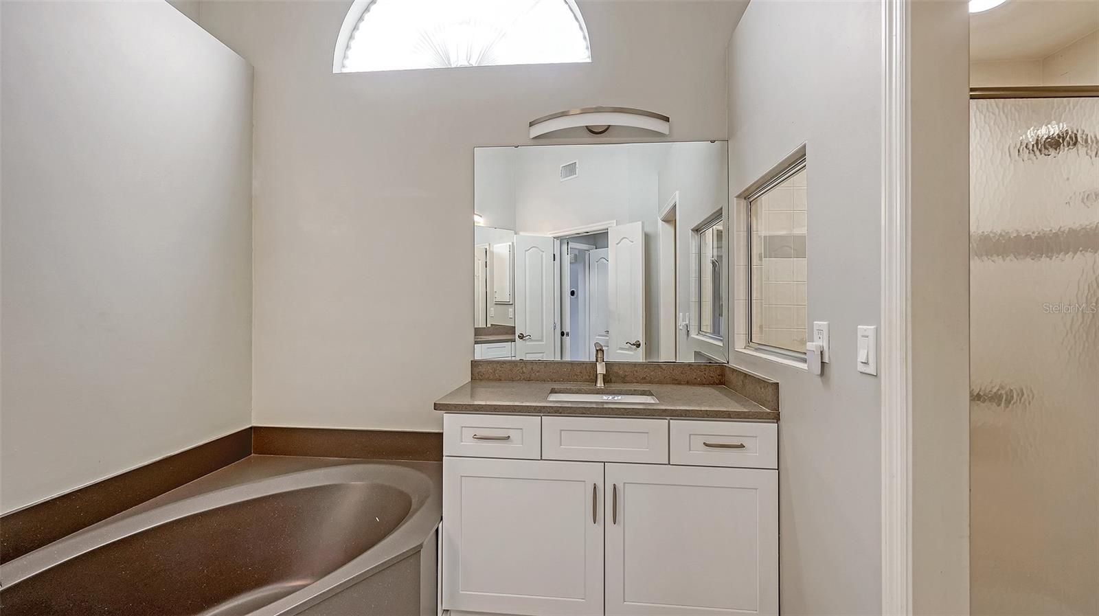 Image 18 of 33 For 6723 Paseo Castille