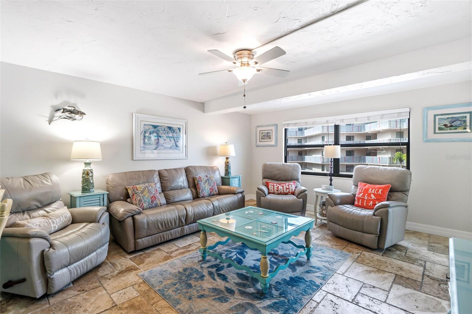 Image 13 of 36 For 6500 Midnight Pass Road 208