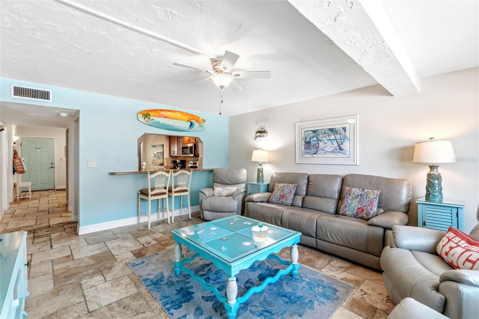 Image 15 of 36 For 6500 Midnight Pass Road 208