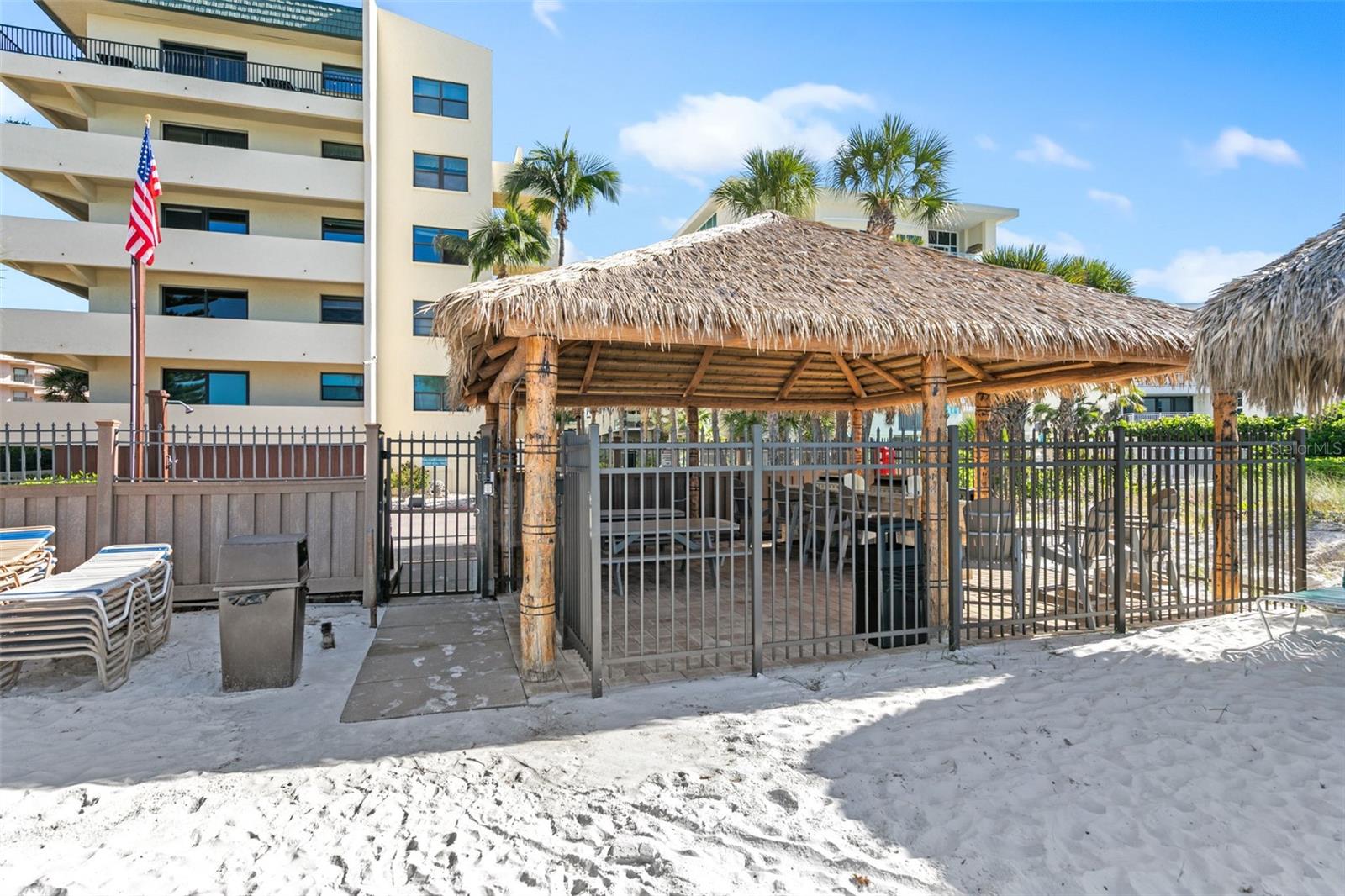 Image 29 of 36 For 6500 Midnight Pass Road 208