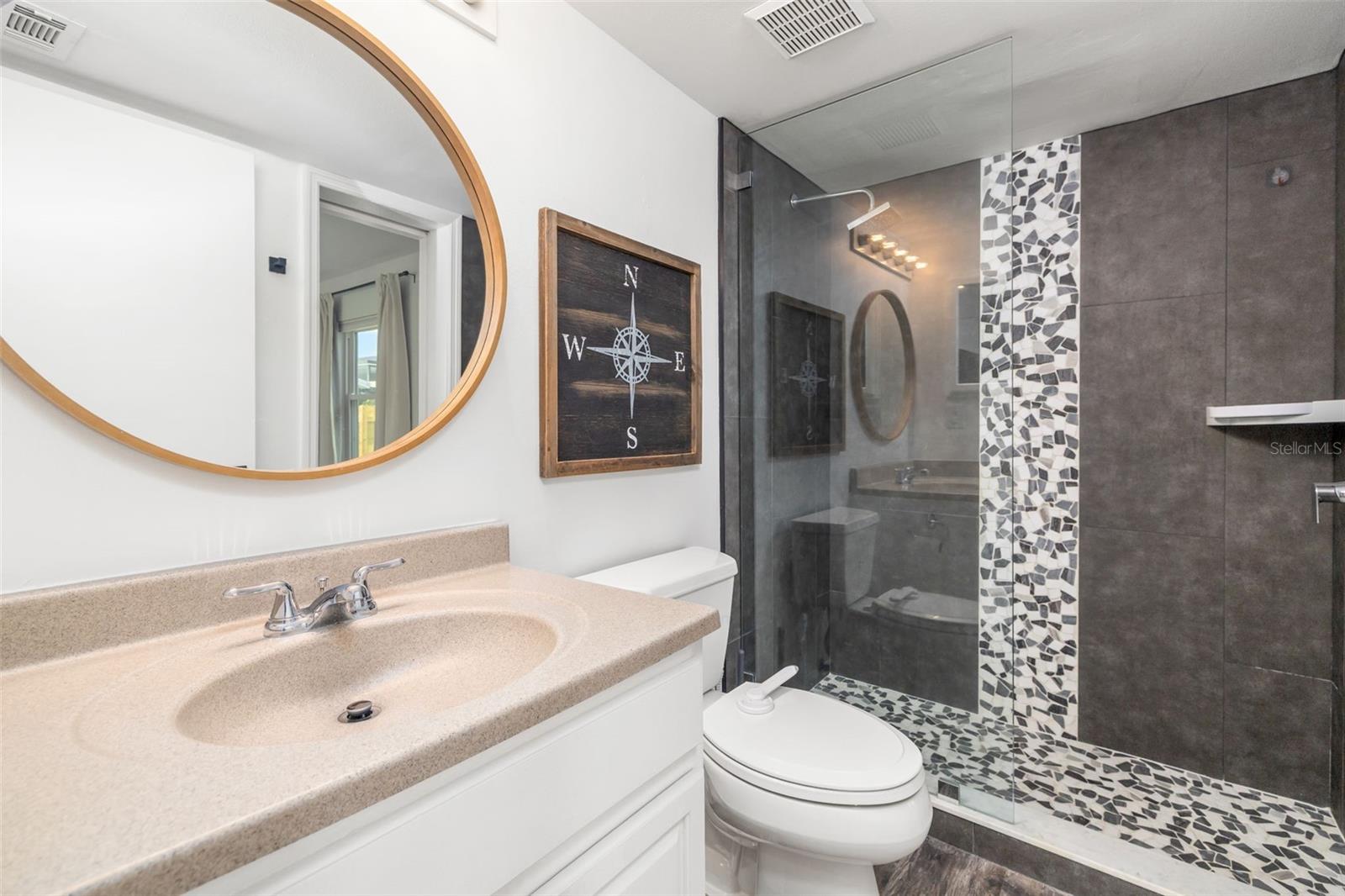 Image 26 of 36 For 4603 3rd Avenue E