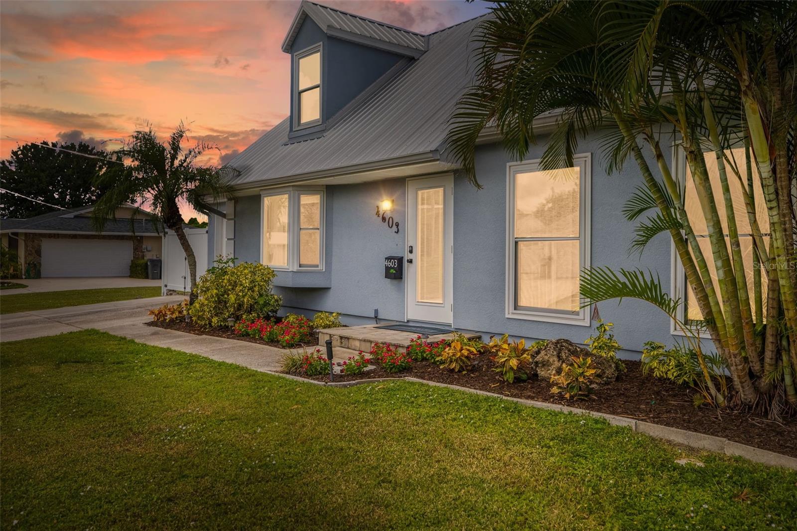 Image 8 of 36 For 4603 3rd Avenue E