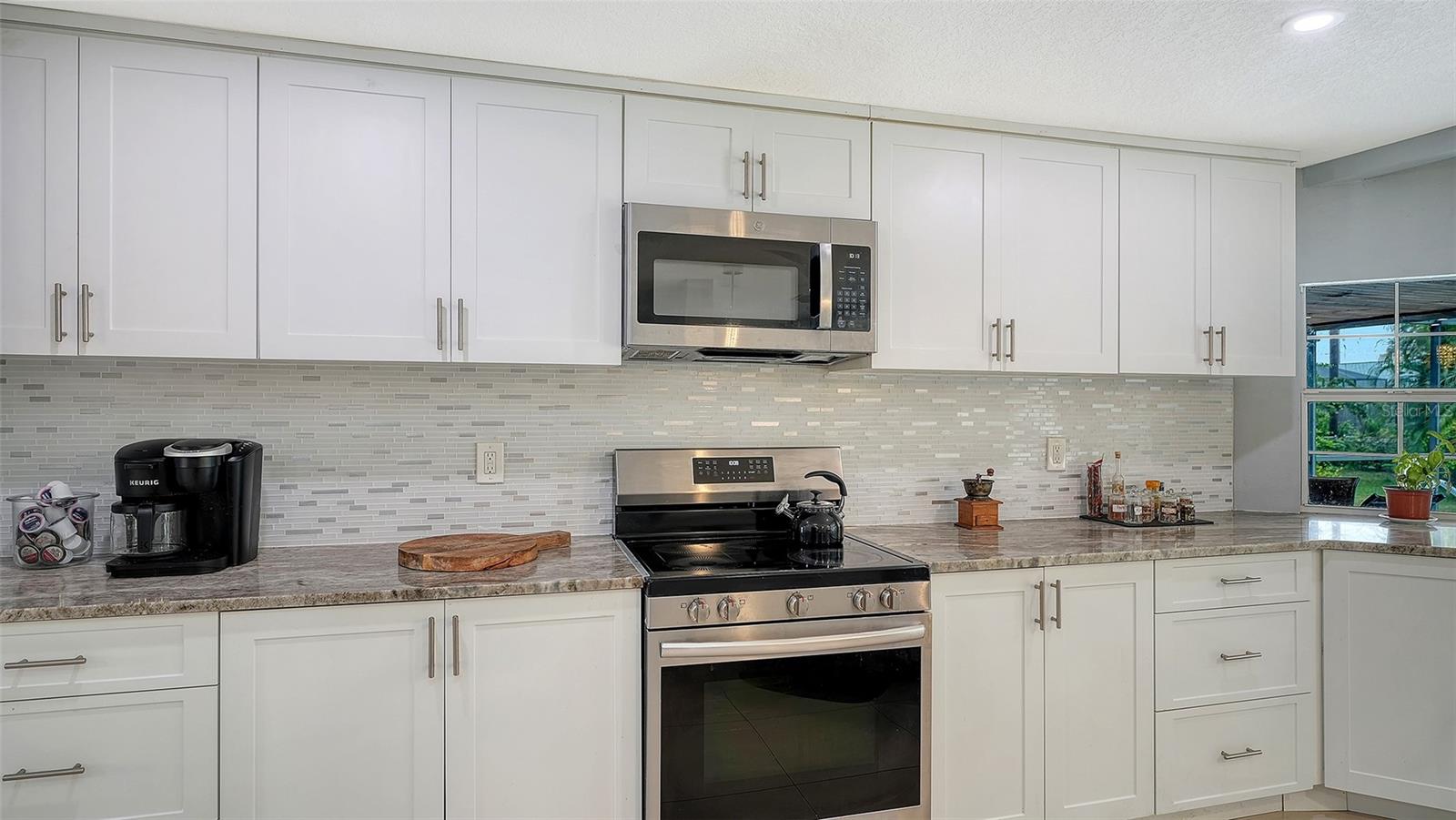 Image 13 of 48 For 1523 84th Street Nw