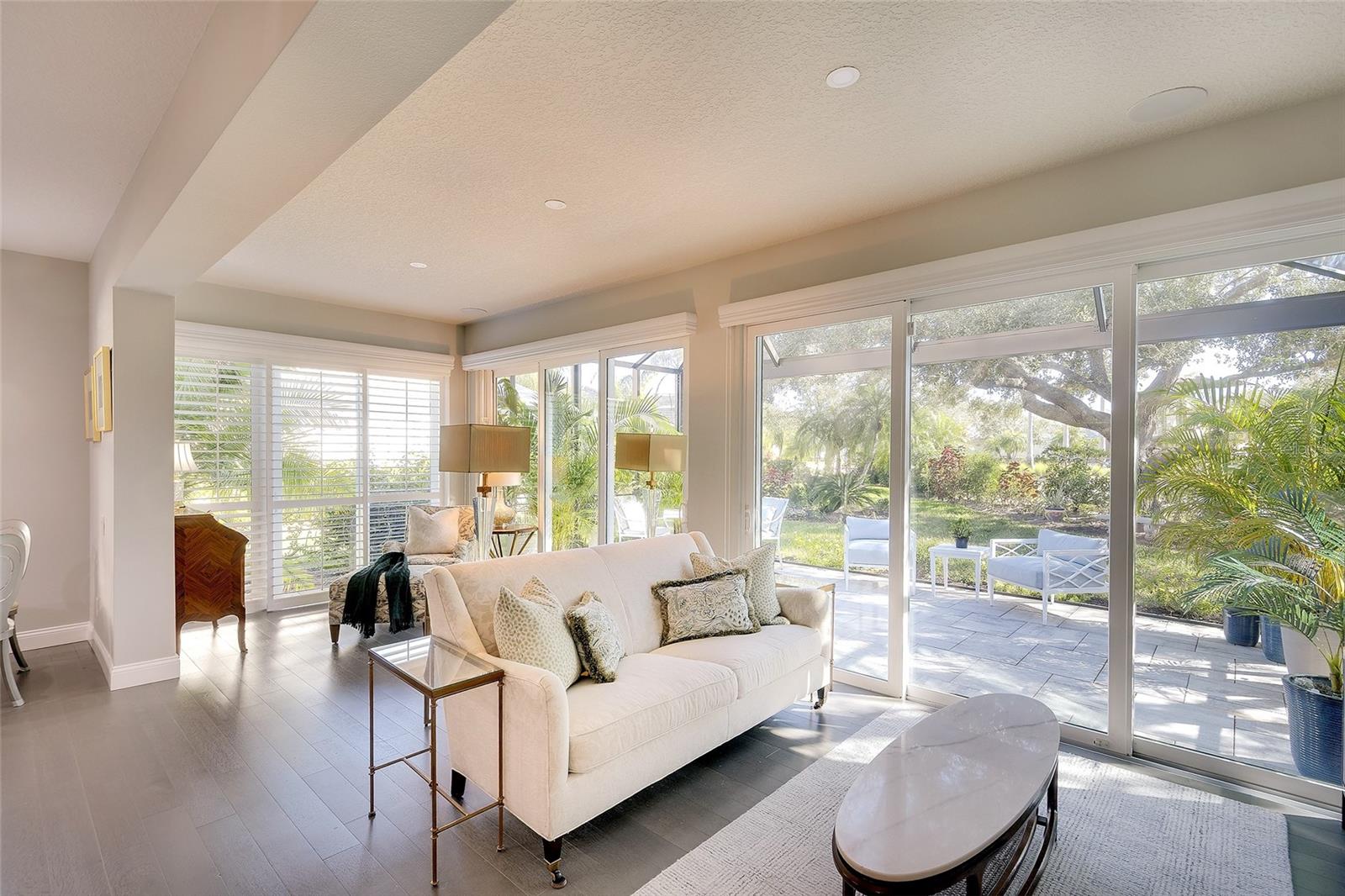 Image 19 of 49 For 8459 Idlewood Court