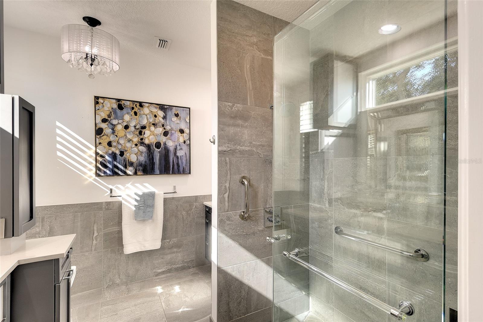 Image 26 of 49 For 8459 Idlewood Court