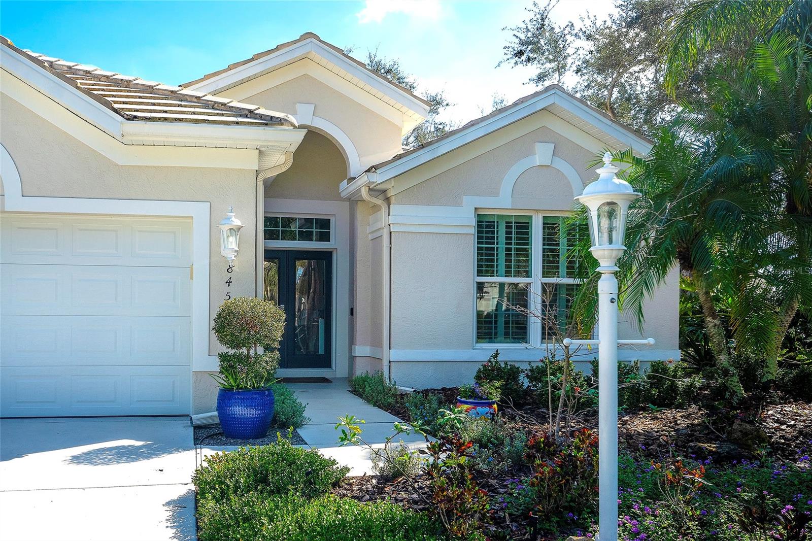 Image 3 of 49 For 8459 Idlewood Court