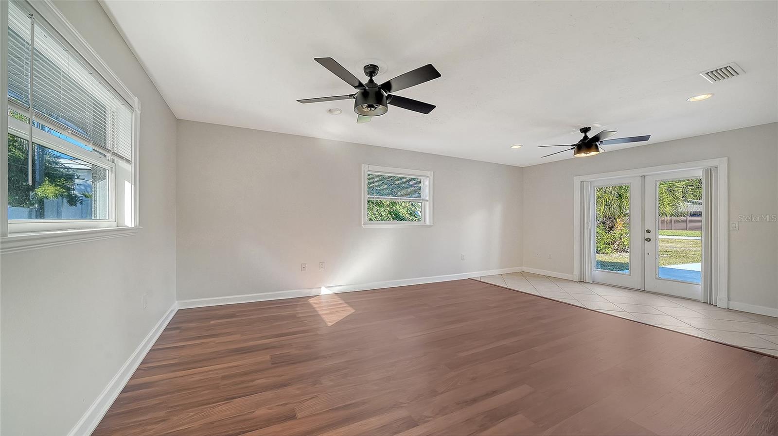 Image 21 of 45 For 2452 Whippoorwill Circle