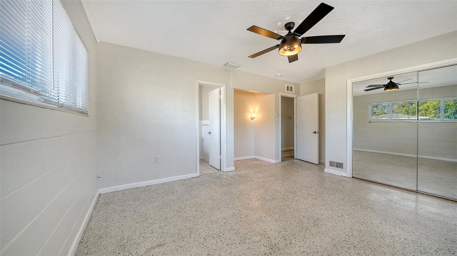 Image 26 of 45 For 2452 Whippoorwill Circle