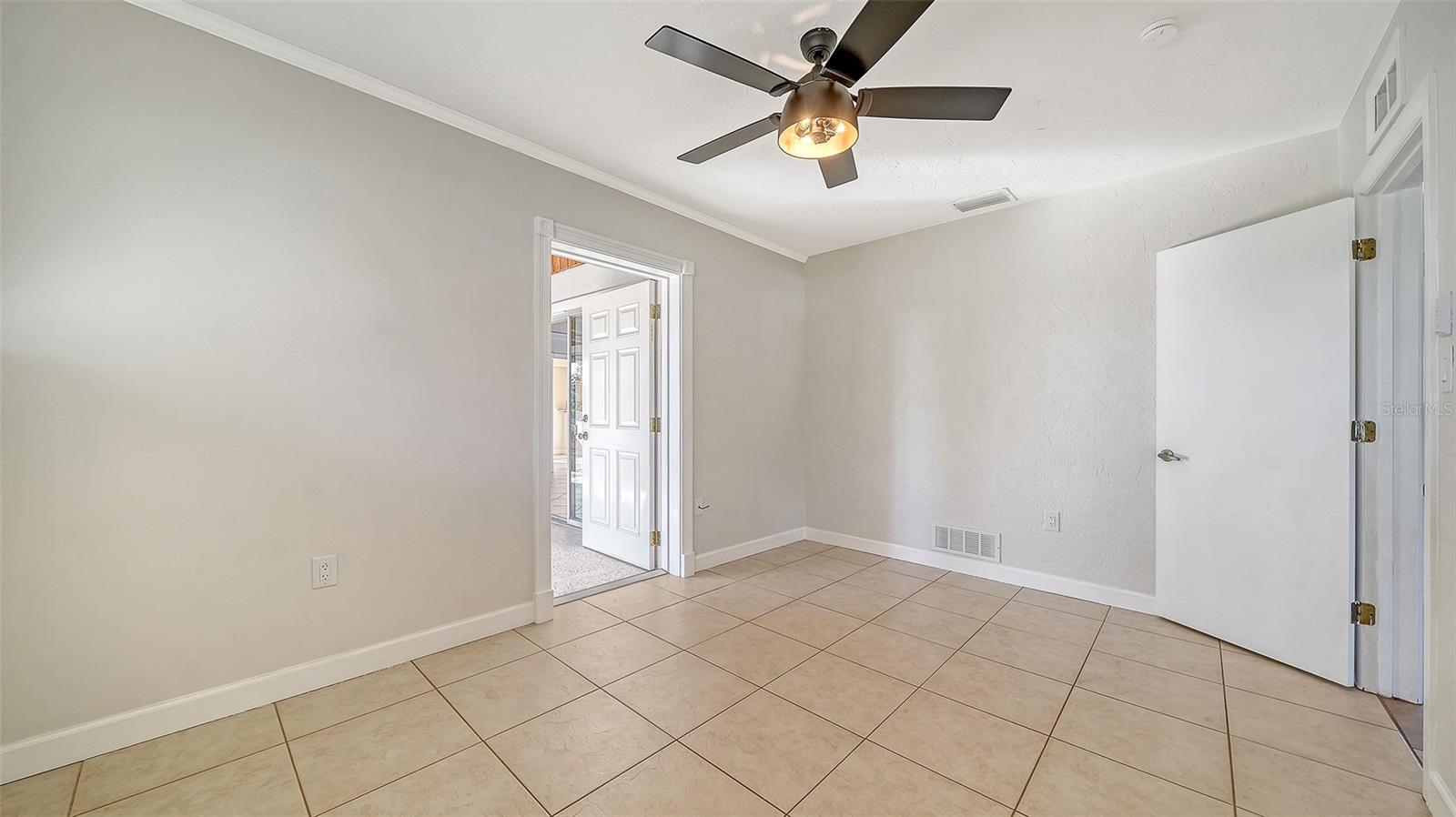 Image 30 of 45 For 2452 Whippoorwill Circle