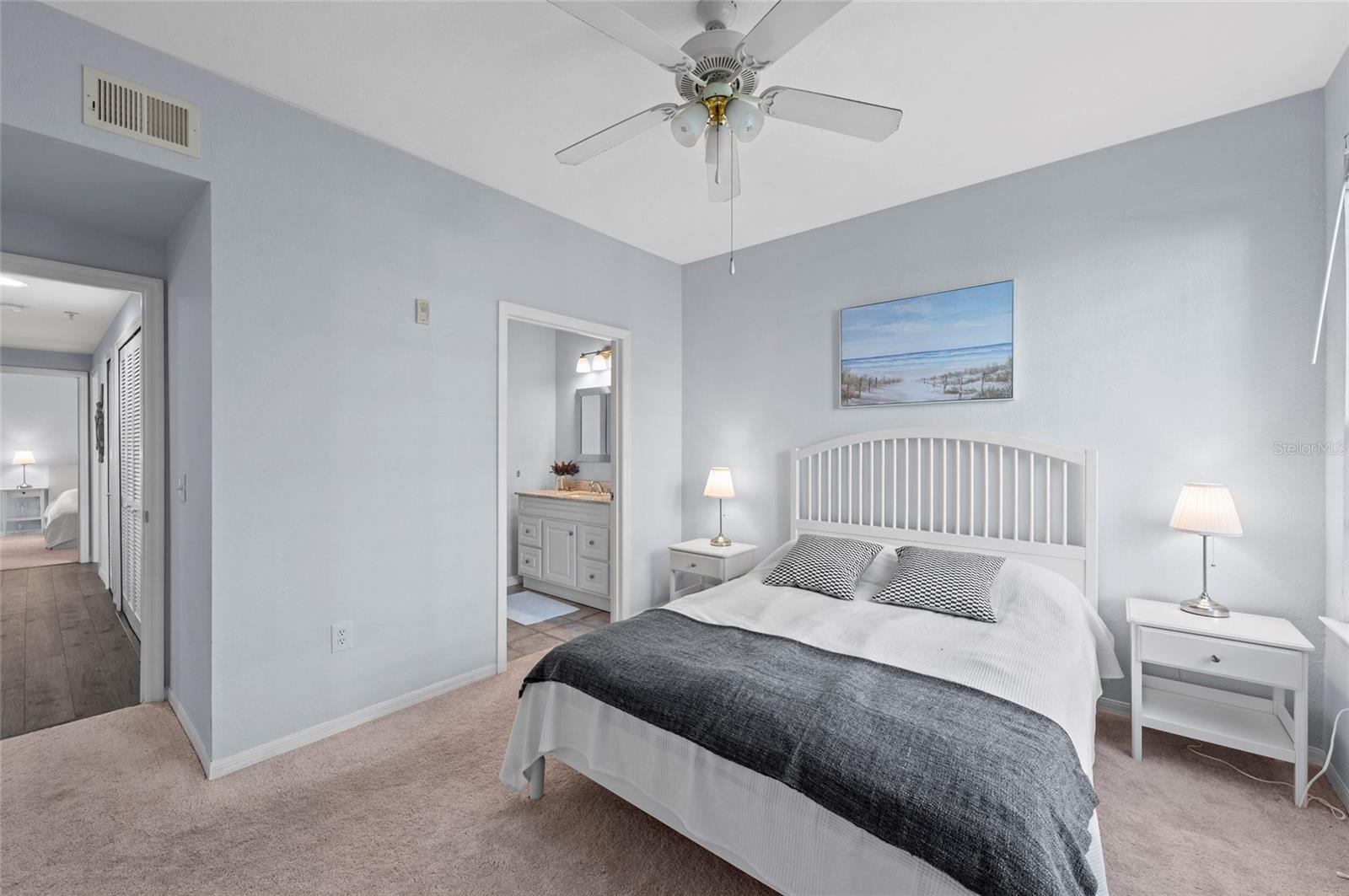 Image 19 of 45 For 5621 Bidwell Parkway 104