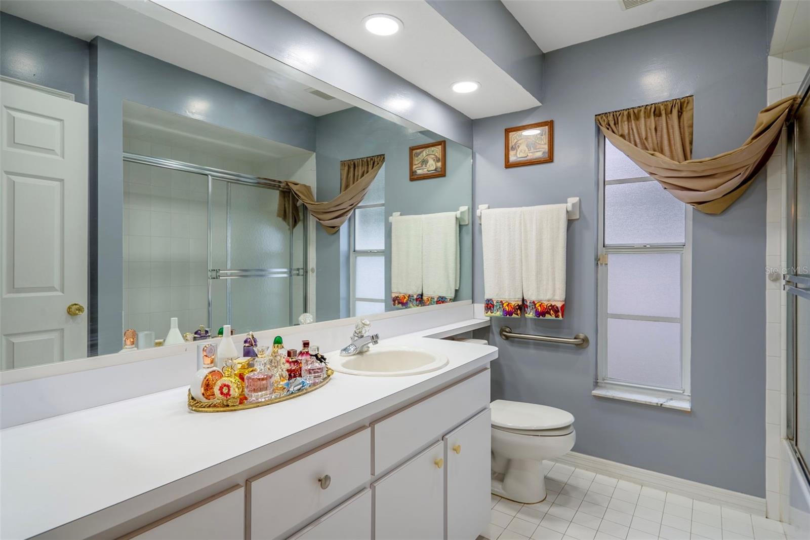 Image 30 of 47 For 8158 Winding Oak Lane