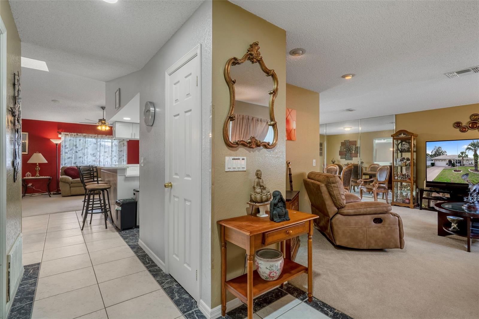 Image 6 of 47 For 8158 Winding Oak Lane