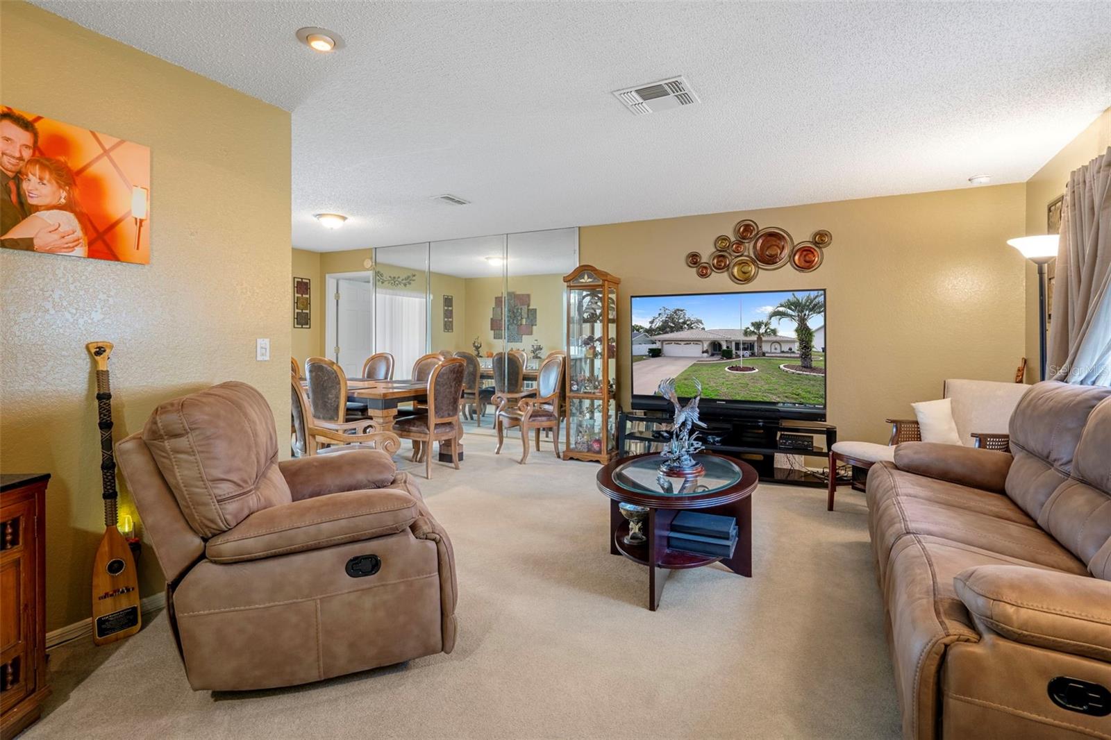 Image 8 of 47 For 8158 Winding Oak Lane