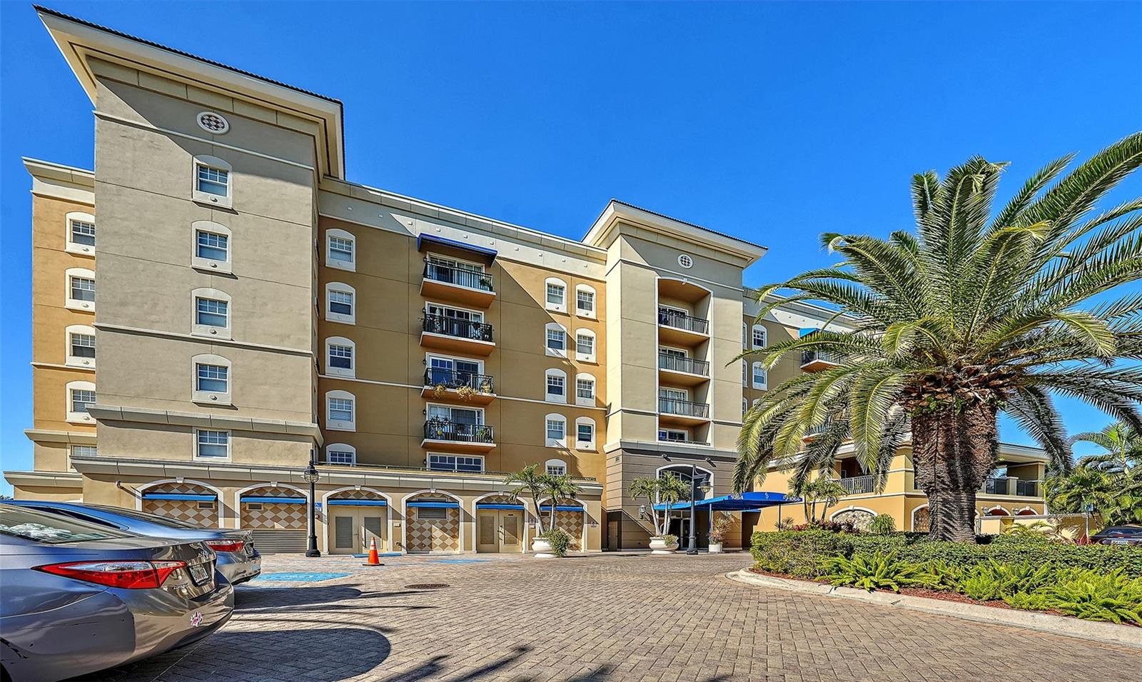 Image 3 of 32 For 1064 Tamiami Trail 1625