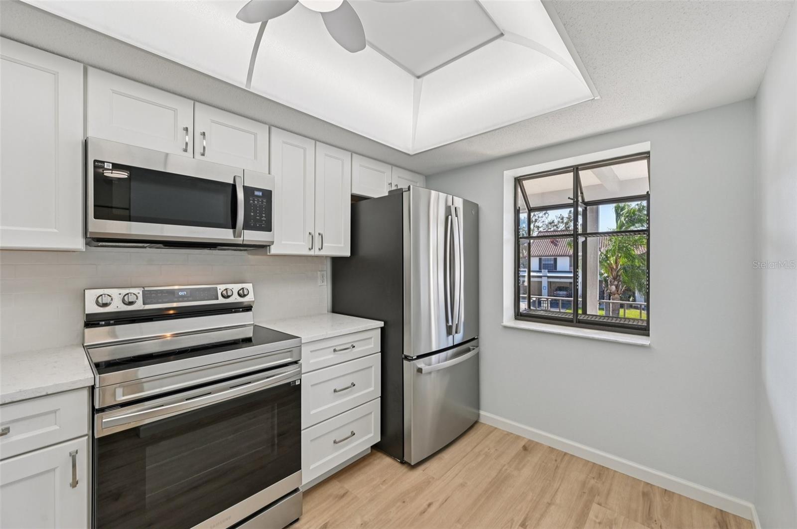 Image 12 of 47 For 744 Avenida Estancia  142