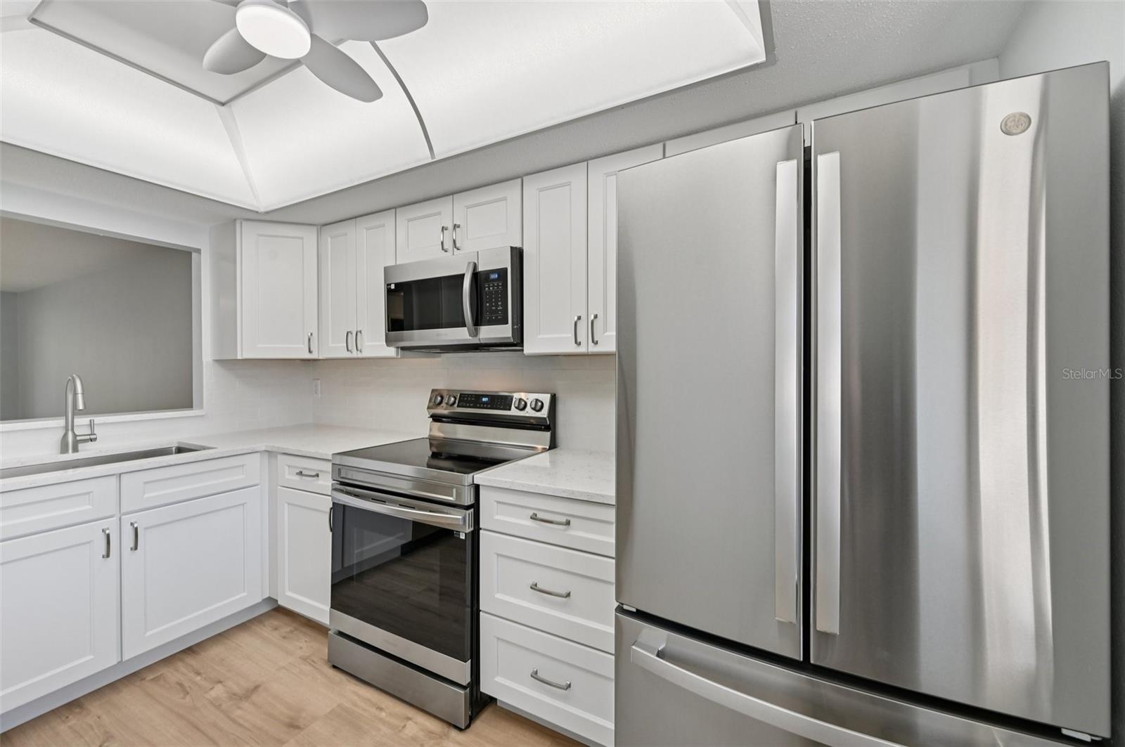 Image 13 of 47 For 744 Avenida Estancia  142