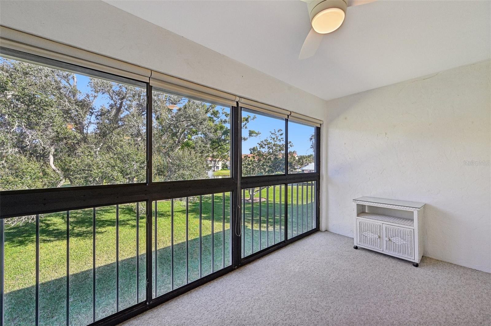 Image 31 of 47 For 744 Avenida Estancia  142