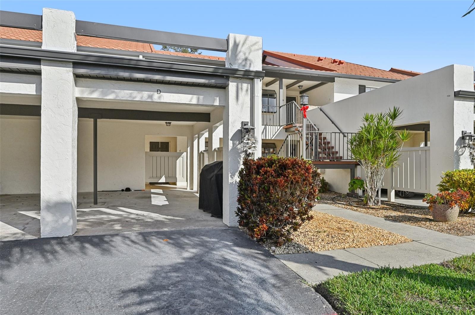 Image 34 of 47 For 744 Avenida Estancia  142