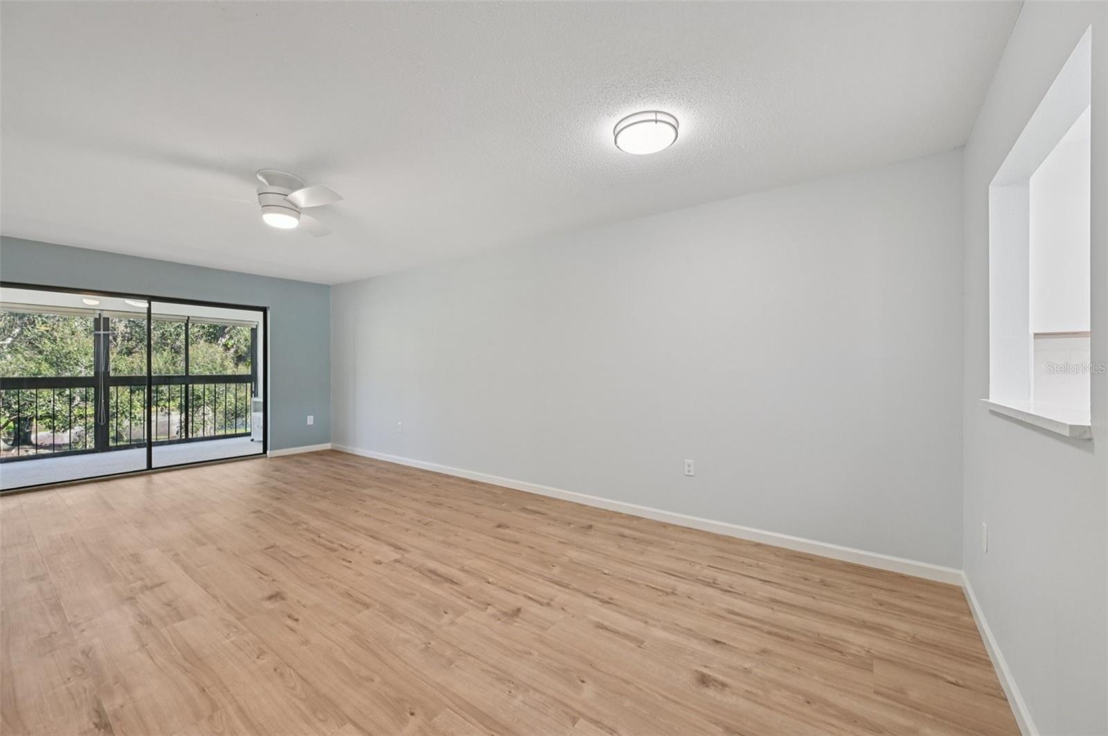 Image 5 of 47 For 744 Avenida Estancia  142