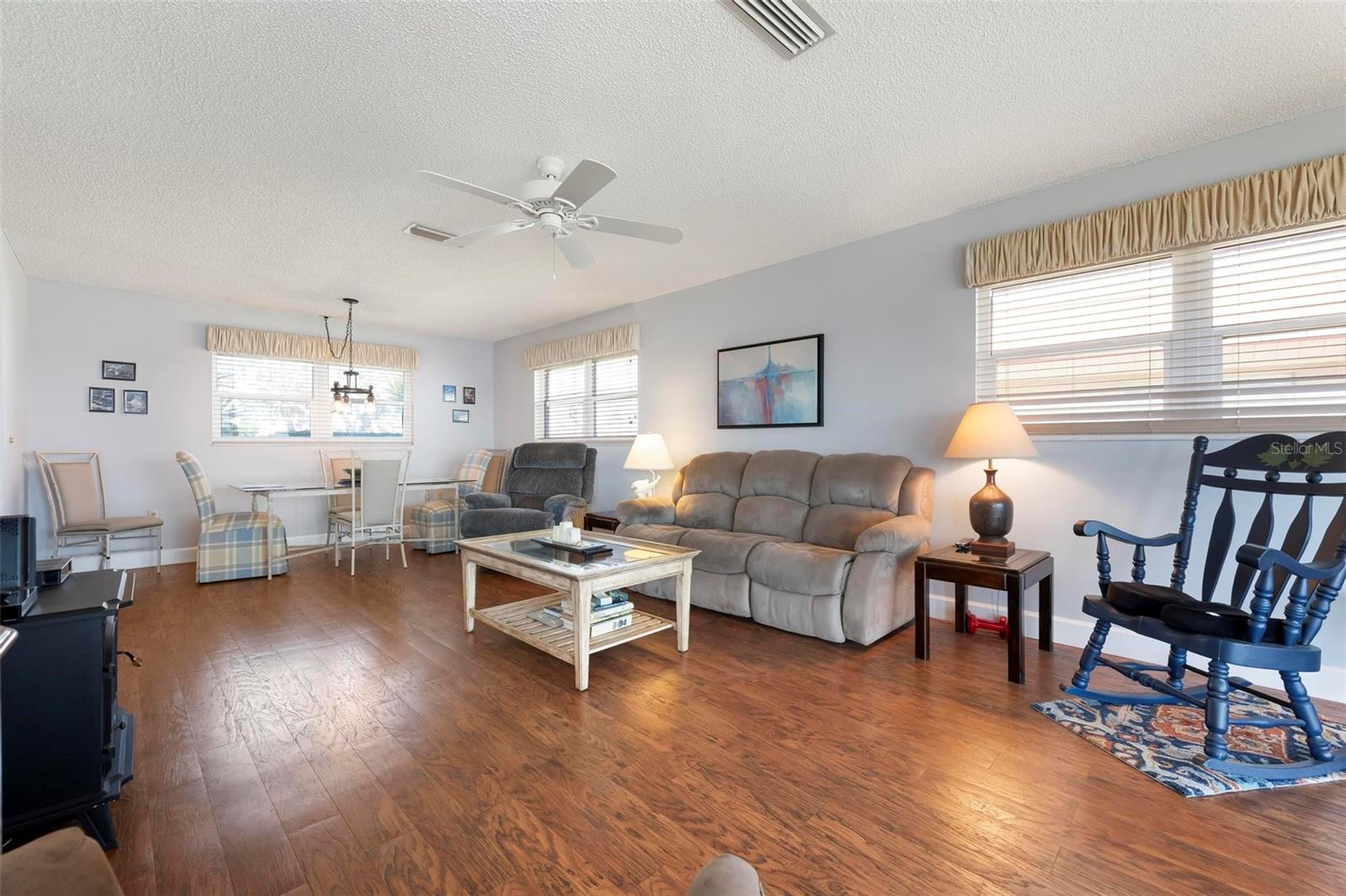 Image 11 of 41 For 3859 Catalina Drive