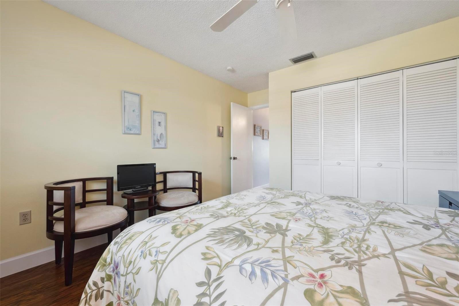 Image 22 of 41 For 3859 Catalina Drive