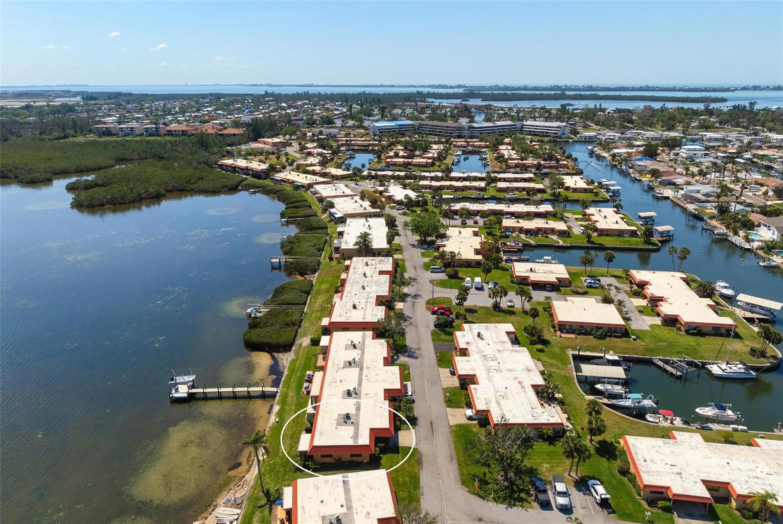 Image 26 of 41 For 3859 Catalina Drive