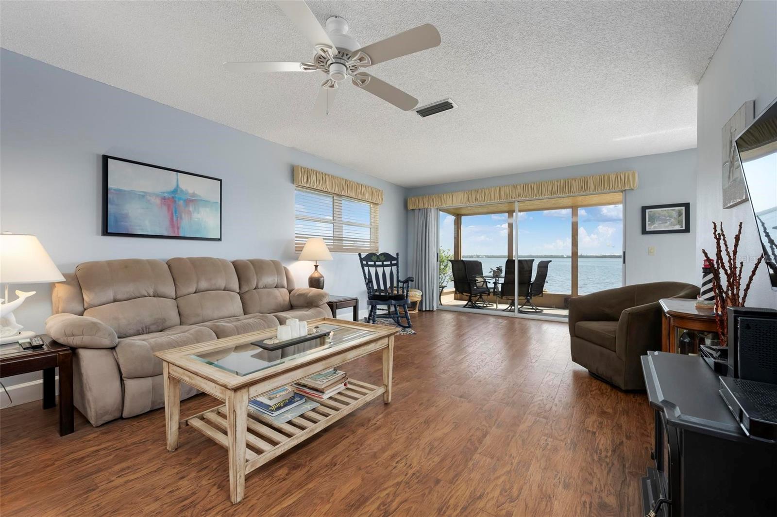 Image 7 of 41 For 3859 Catalina Drive