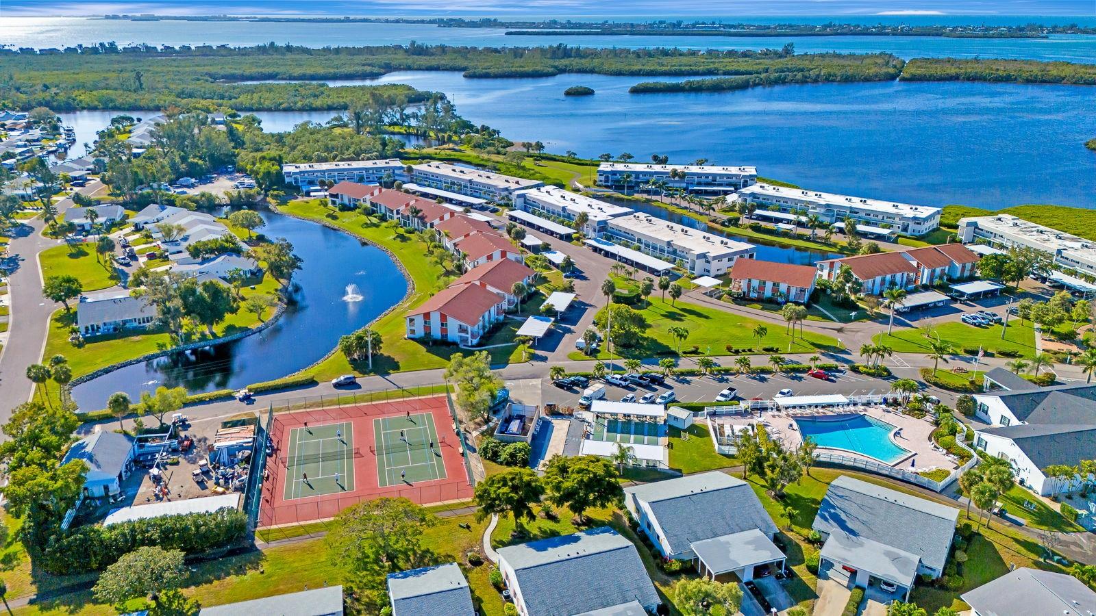 Image 33 of 45 For 9421 Kingston Drive