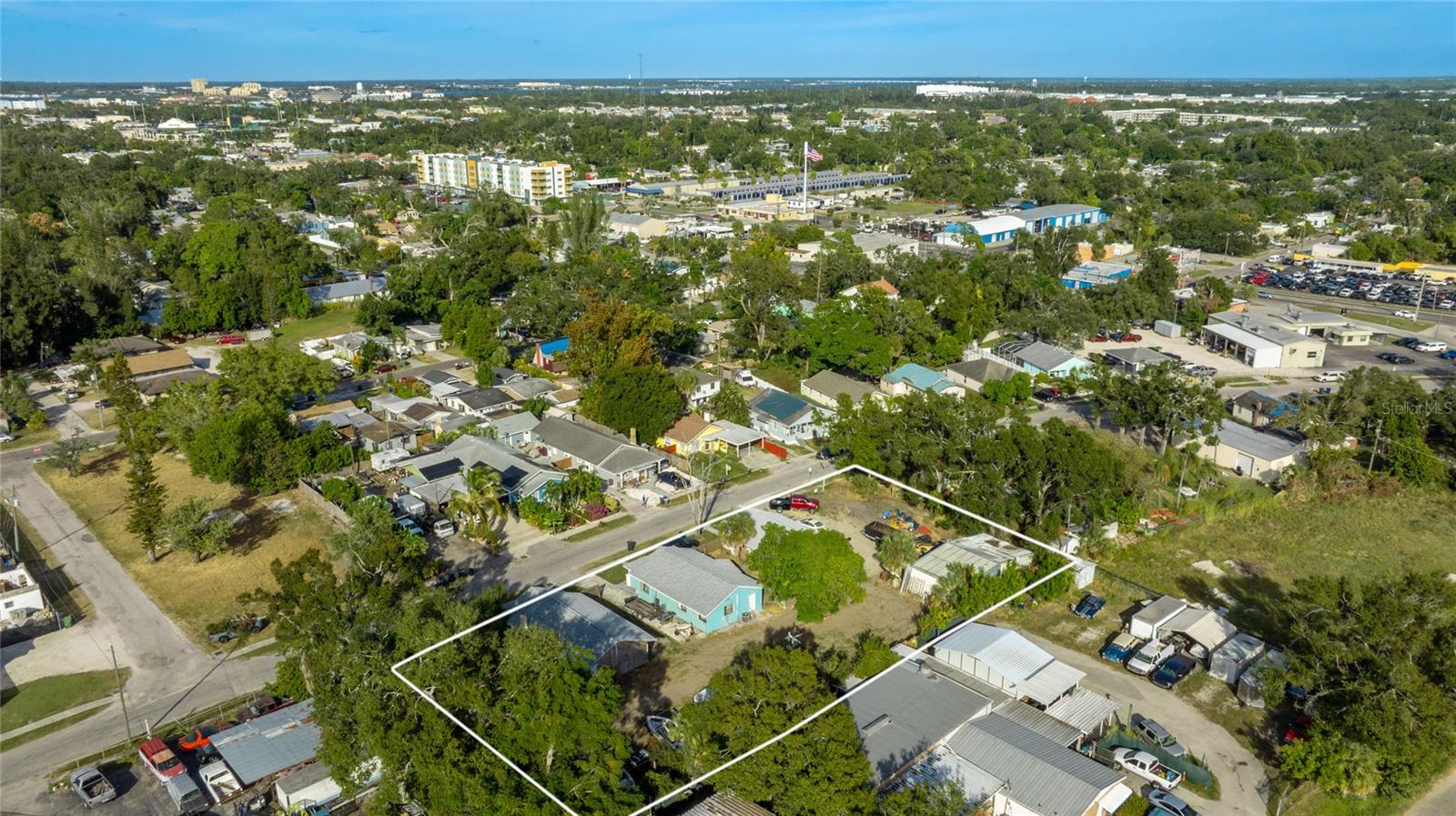 Image 11 of 19 For 1201, 1119, 1115 27th Avenue W