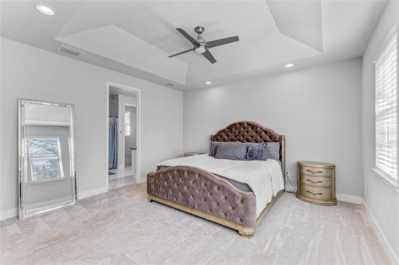 Image 23 of 62 For 5632 Long Shore Loop