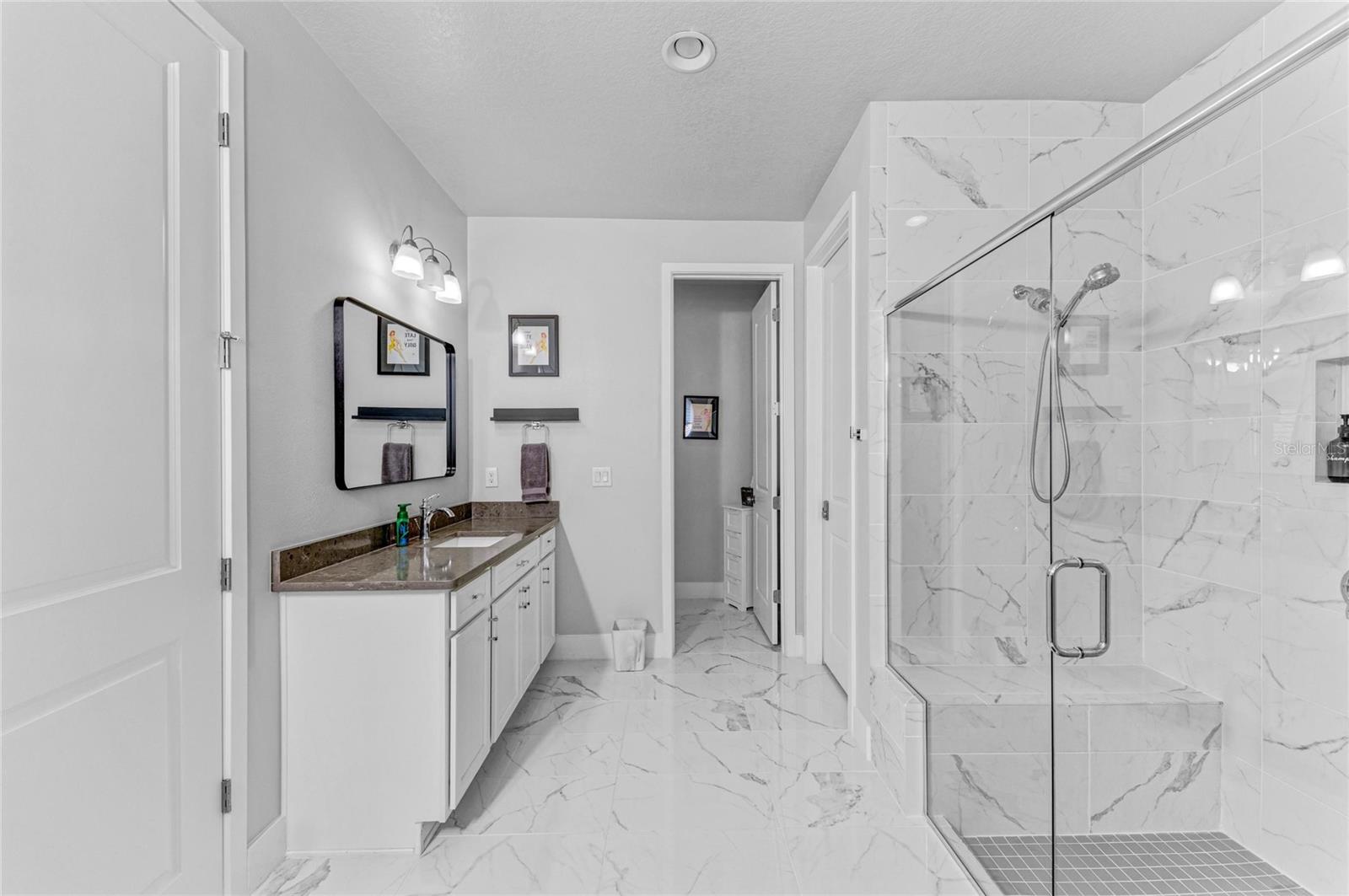 Image 28 of 62 For 5632 Long Shore Loop