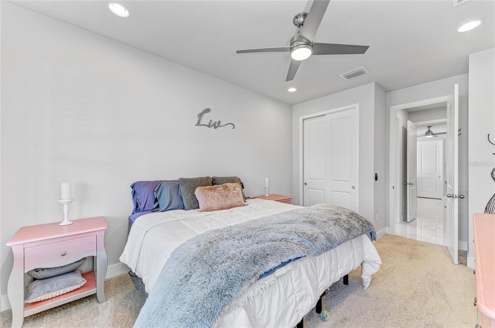 Image 30 of 62 For 5632 Long Shore Loop