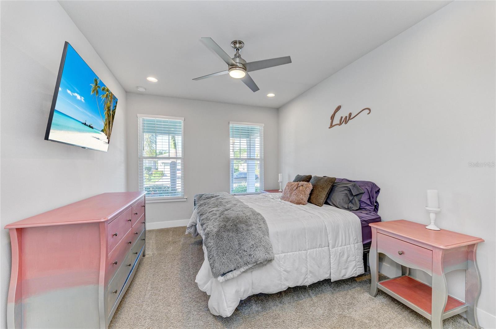 Image 31 of 62 For 5632 Long Shore Loop