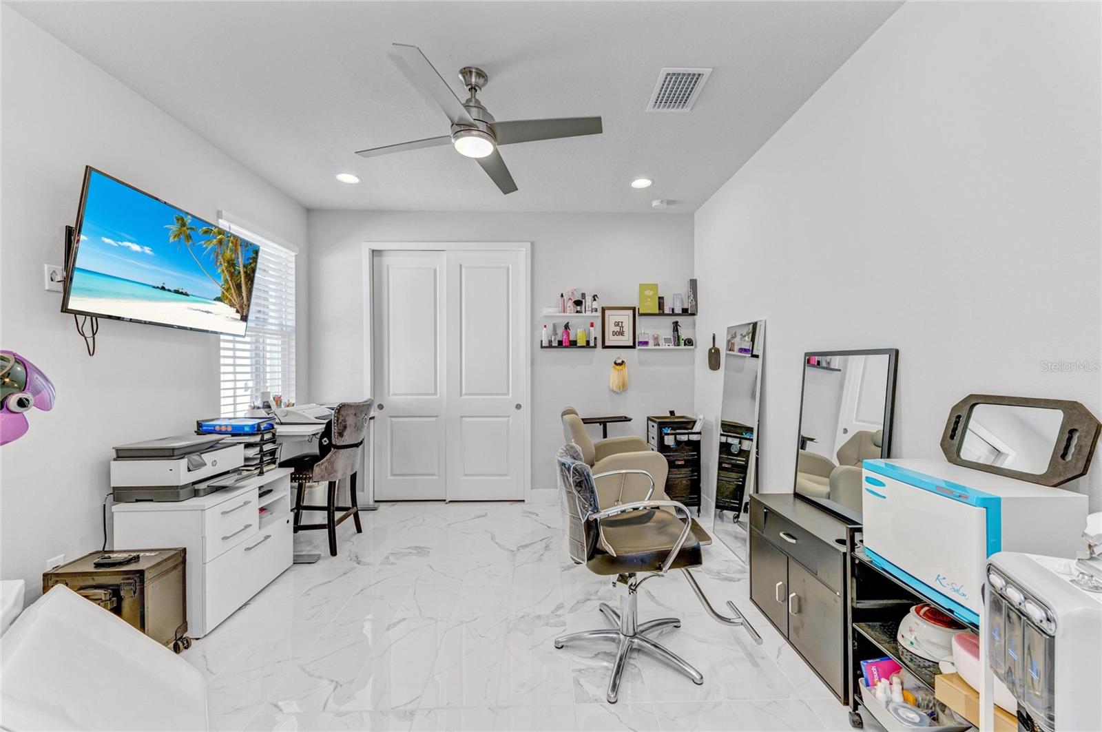 Image 34 of 62 For 5632 Long Shore Loop