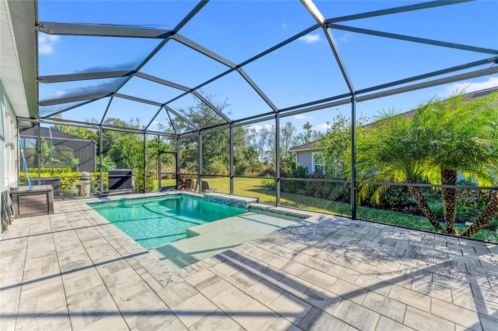 Image 43 of 62 For 5632 Long Shore Loop