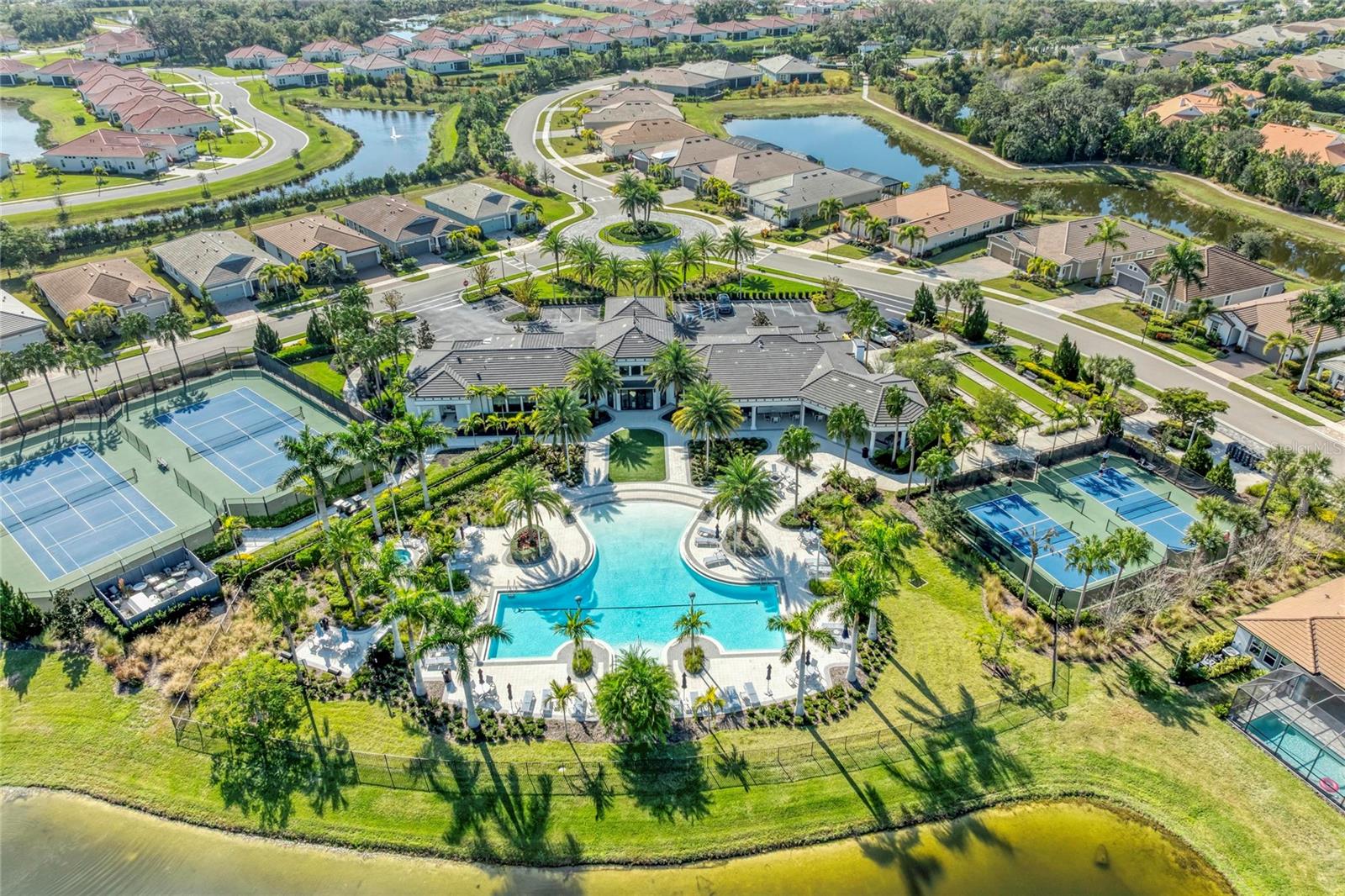 Image 51 of 62 For 5632 Long Shore Loop