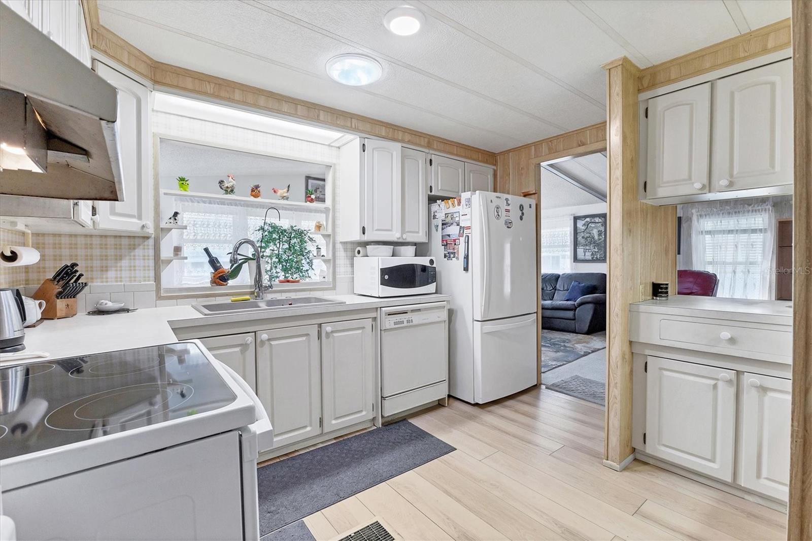 Image 11 of 46 For 4532 12th Street Court E