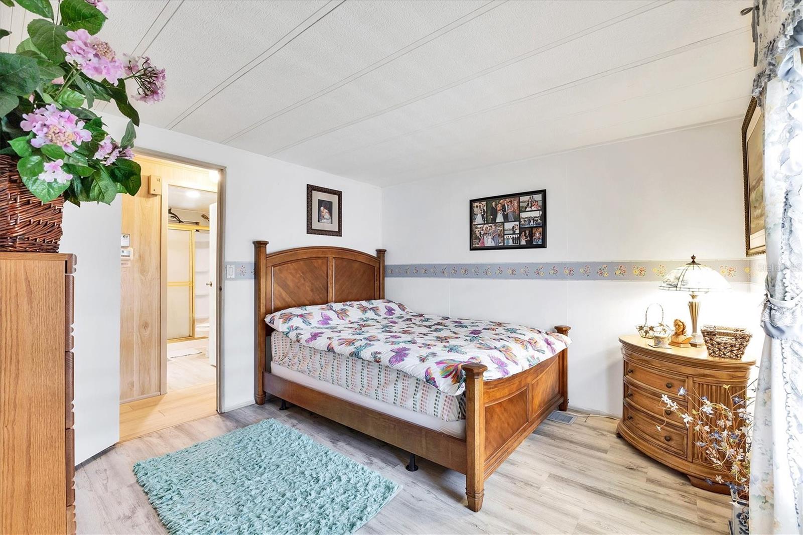 Image 18 of 46 For 4532 12th Street Court E