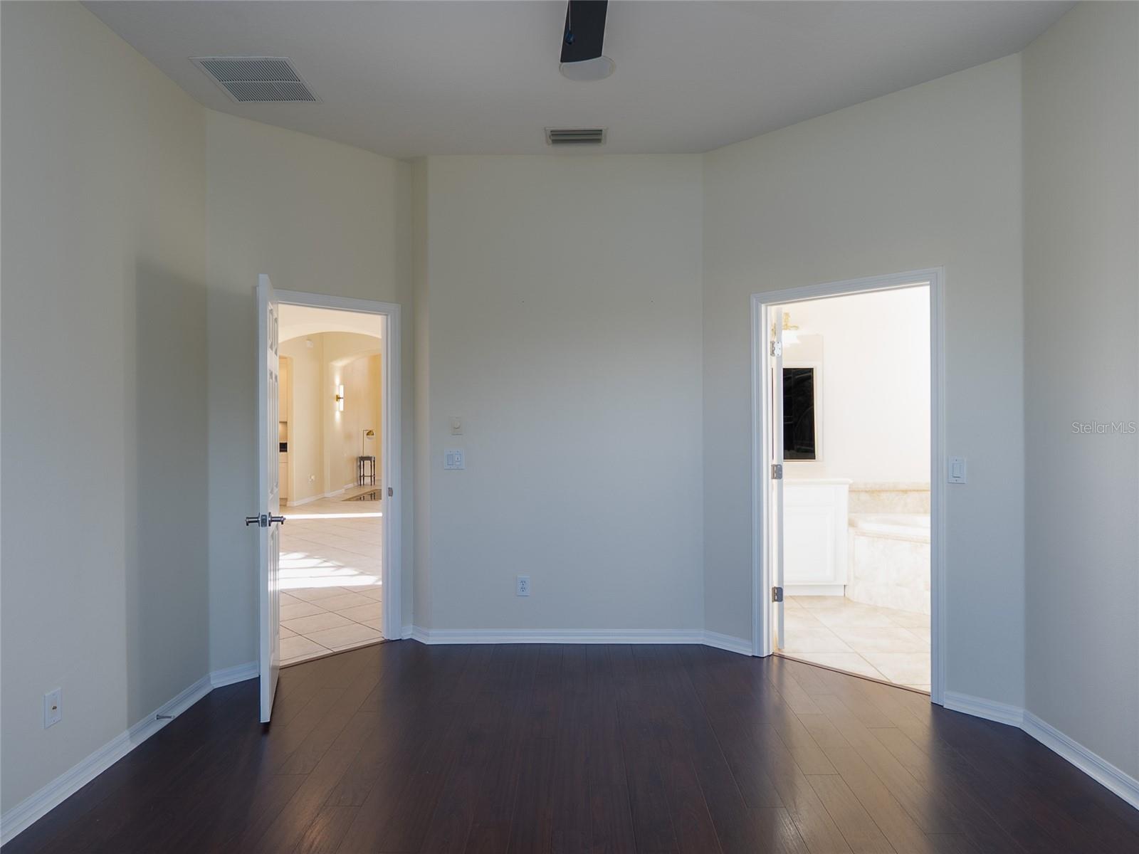 Image 32 of 64 For 4103 61st Avenue E