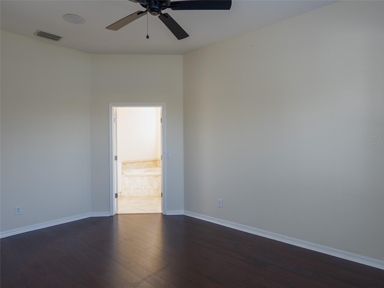 Image 33 of 64 For 4103 61st Avenue E