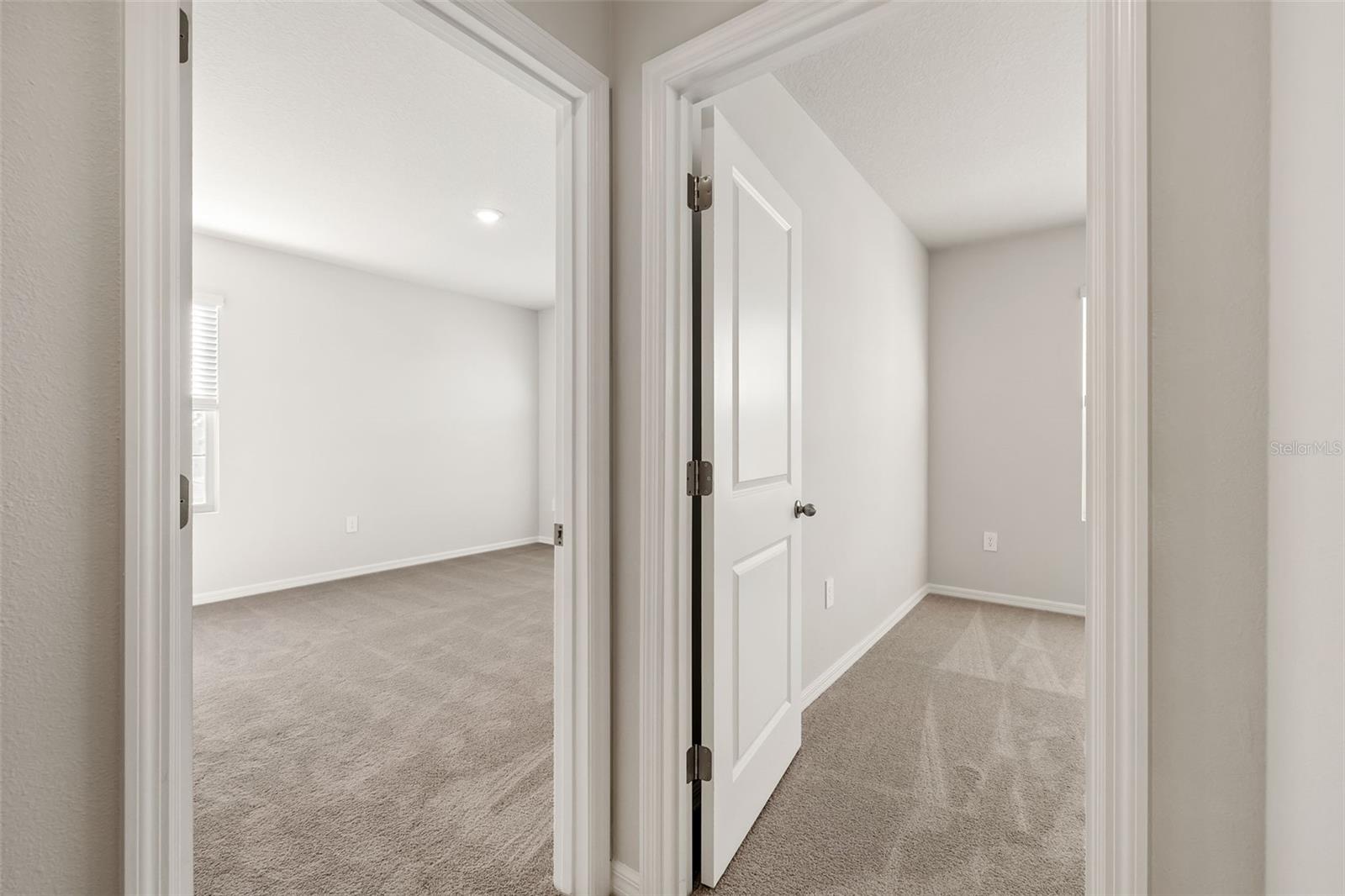 Image 20 of 40 For 17107 James Trail