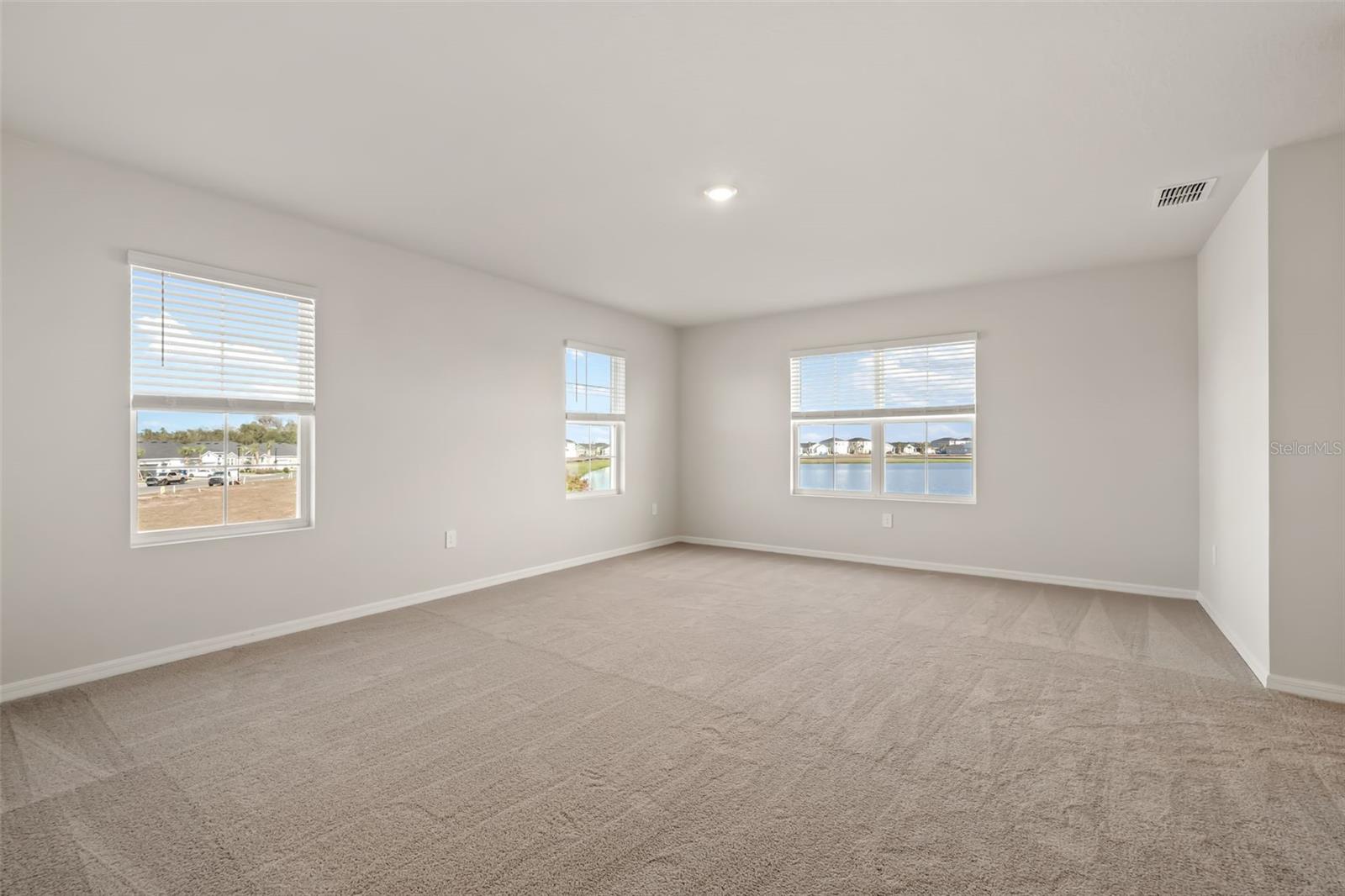 Image 31 of 40 For 17107 James Trail